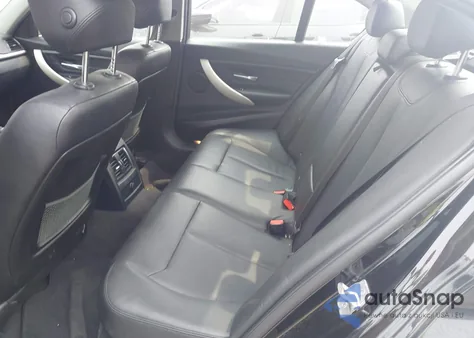 2018 BMW 320I xDrive z USA, uszkodzony, nr VIN WBA8E5G51JNV02634